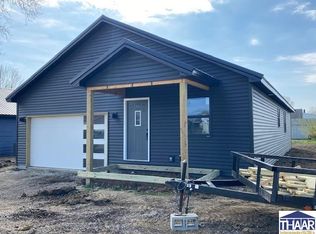 118 N 3rd St, Farmersburg, IN
