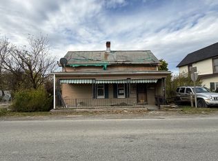 1013 Maple Ave, West Alexander, PA 15376