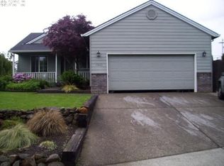 15053 Homestead Dr, Oregon City, OR 97045