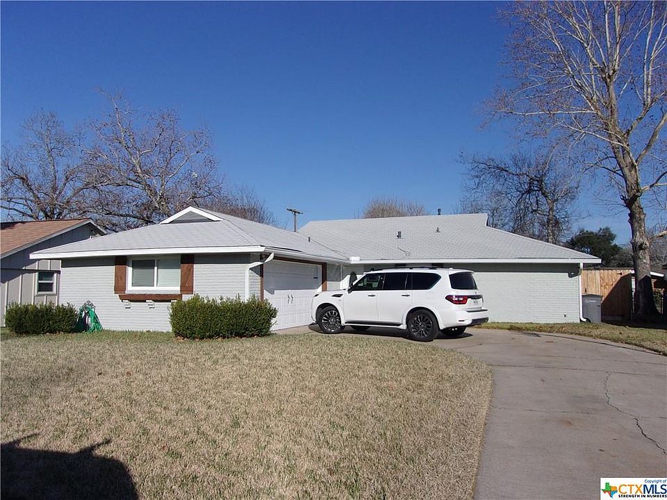 1st image of 4619 Begonia St