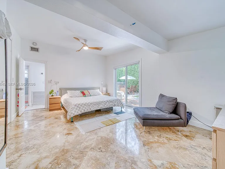 7055 SW 84th Ave — Photo 12