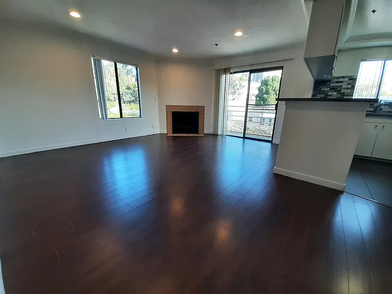 Sierra Apartments, LLC — Photo 31