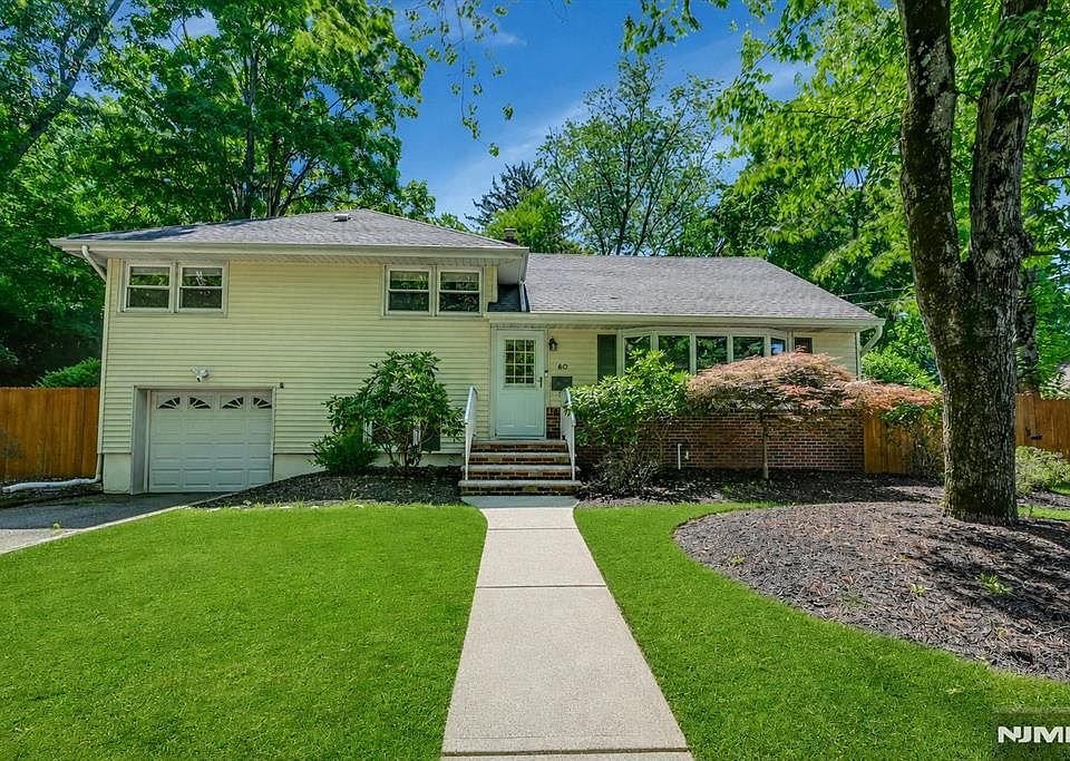 1st image of 60 Everdell Ave
