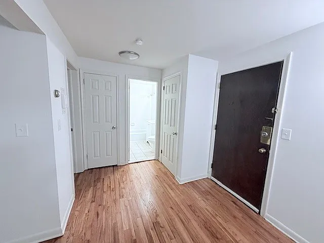 711 Farmington Ave — Photo 20