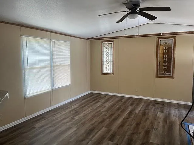 13206 Captain Cir — Photo 10