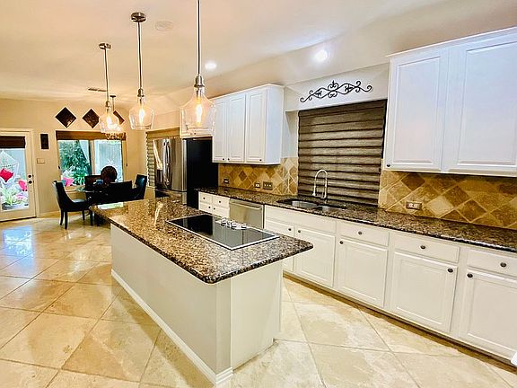 5th image of 2200 Sagebrush Dr