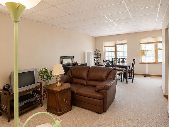 4th image of 531 Route 52 APT 8