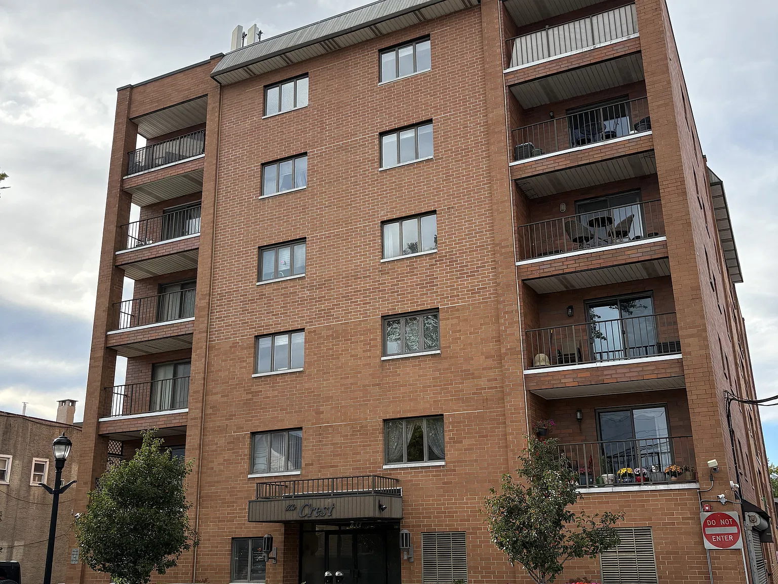 2 bed, 1619 sqft, $3,350 — Photo 1