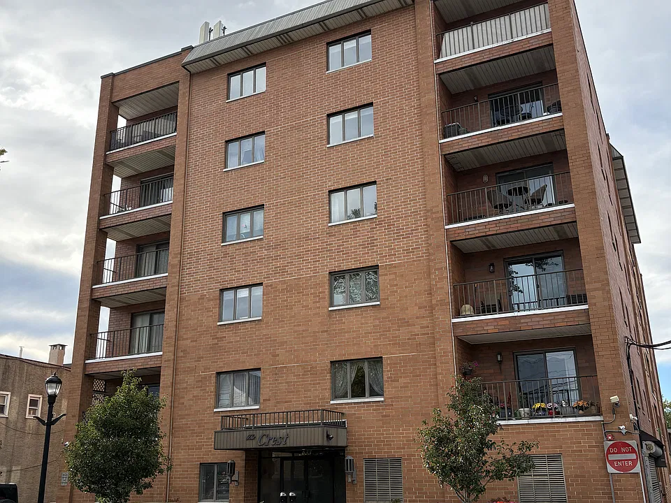 633 Palisade Ave #3F