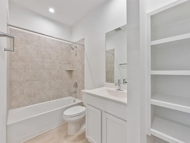 3123 Langley Bend Ln — Photo 6