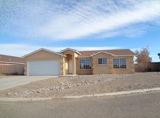 12 Corinthians Pl, Los Lunas, NM 87031