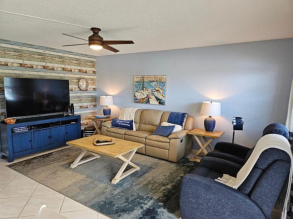 2nd image of 30 Somerset B