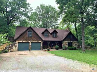 303 NW 61pr, Clinton, MO 64735