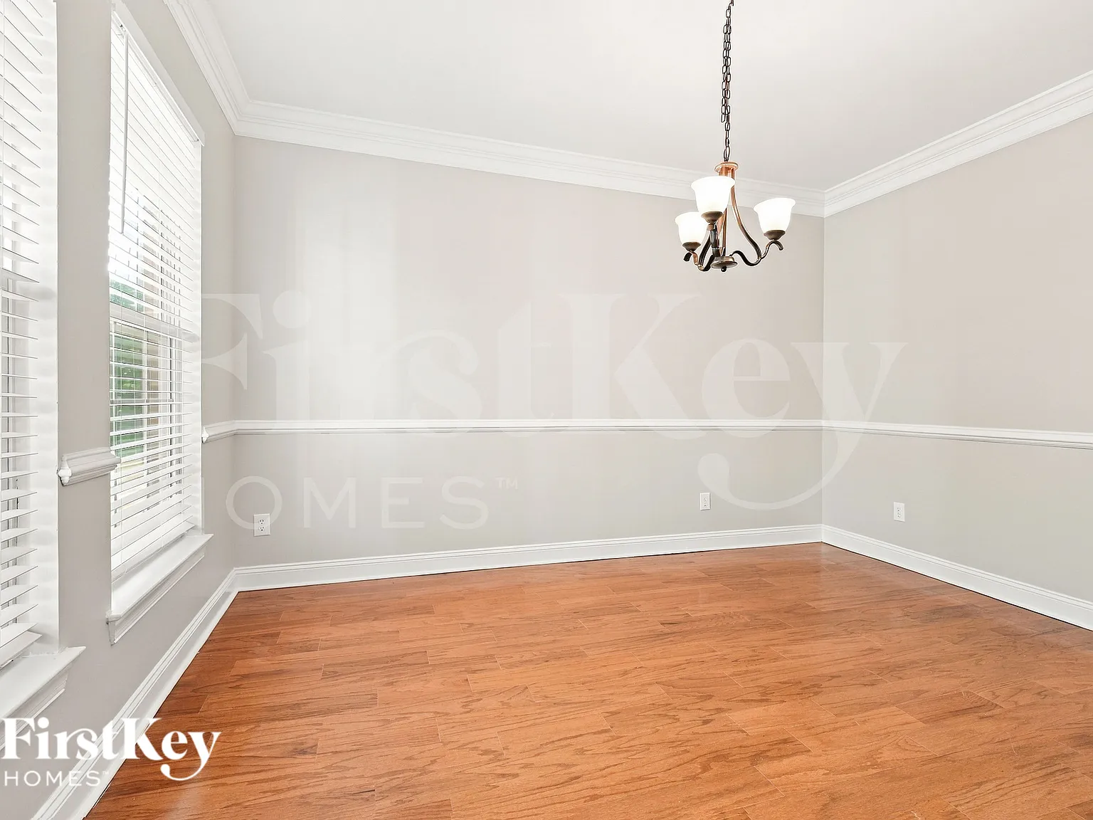 4 bed, 2.5 bath, 2627 sqft, $2,675 — Photo 2