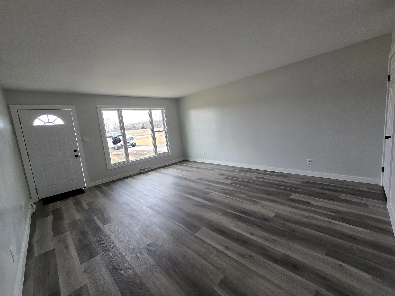 2 bed, 1200 sqft, $1,800 — Photo 3