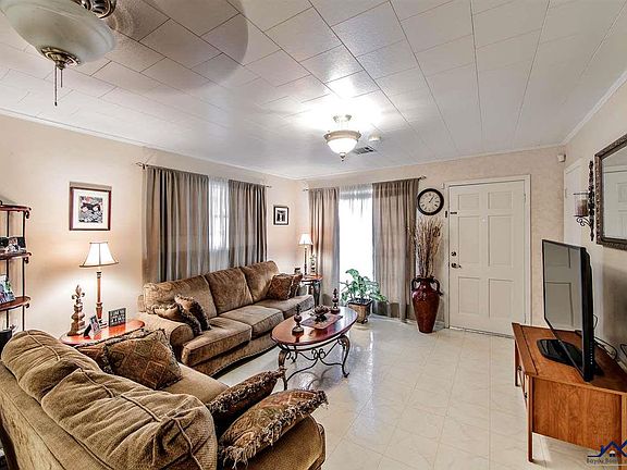 4th image of 206 Highland Dr