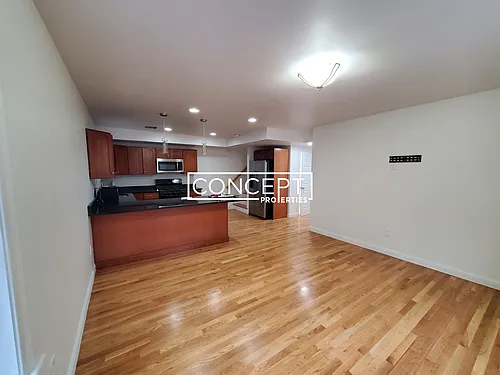 Floor plan 6 beds - 6 baths