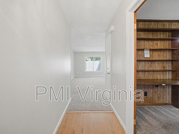4th image of 901 Vincent Ct