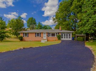 2615 Grandin Rd SW, Roanoke, VA 24015