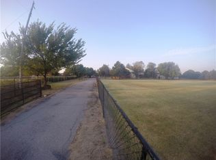 6929 E 15th St, Edmond, OK 73013