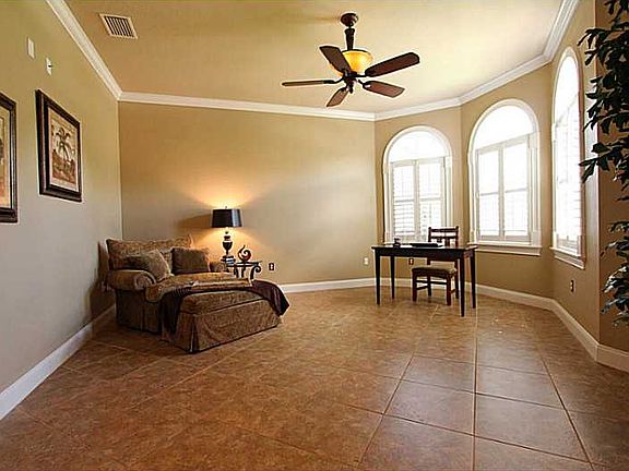 4th image of 6915 Lacy Dr