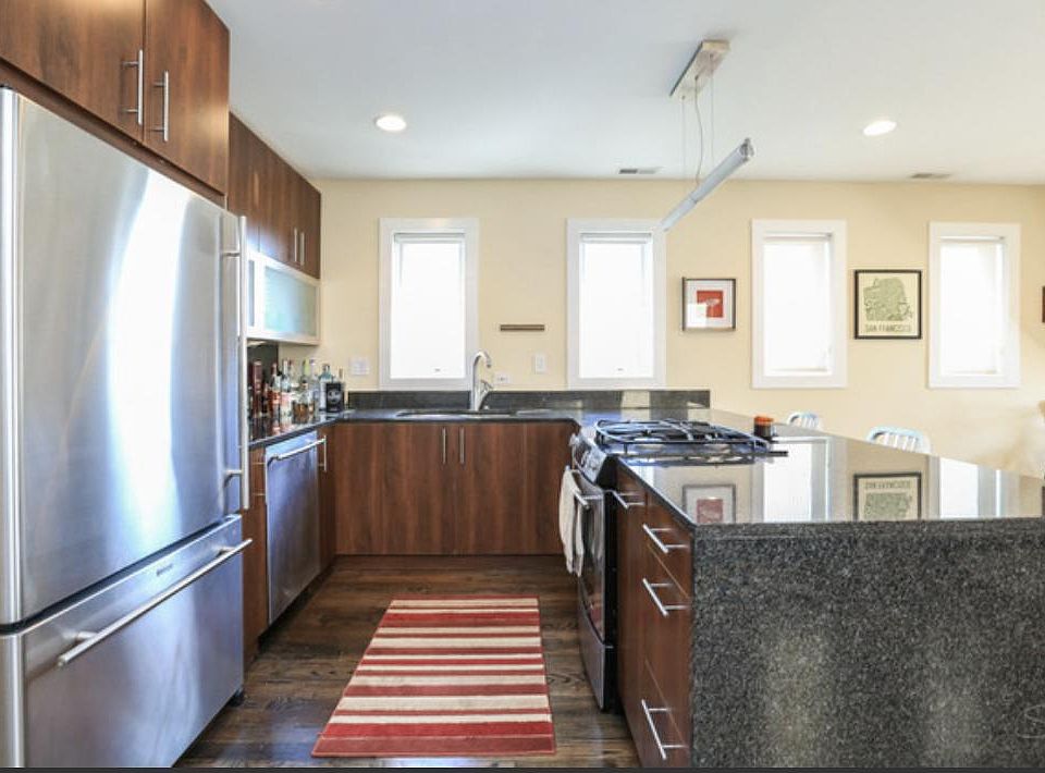 1st image of 2130 W Armitage Ave #3