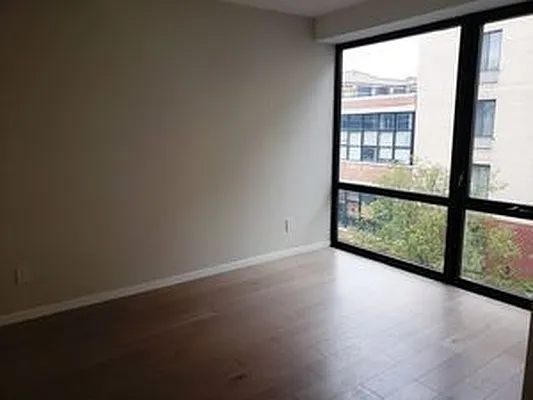 Rented by Chase Global M Realty LLC | media 8