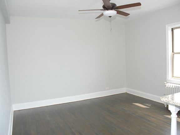 Unfurnished leaving room/space. Great light and views.