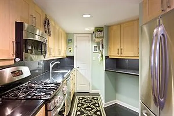 Sold by Douglas Elliman | media 40