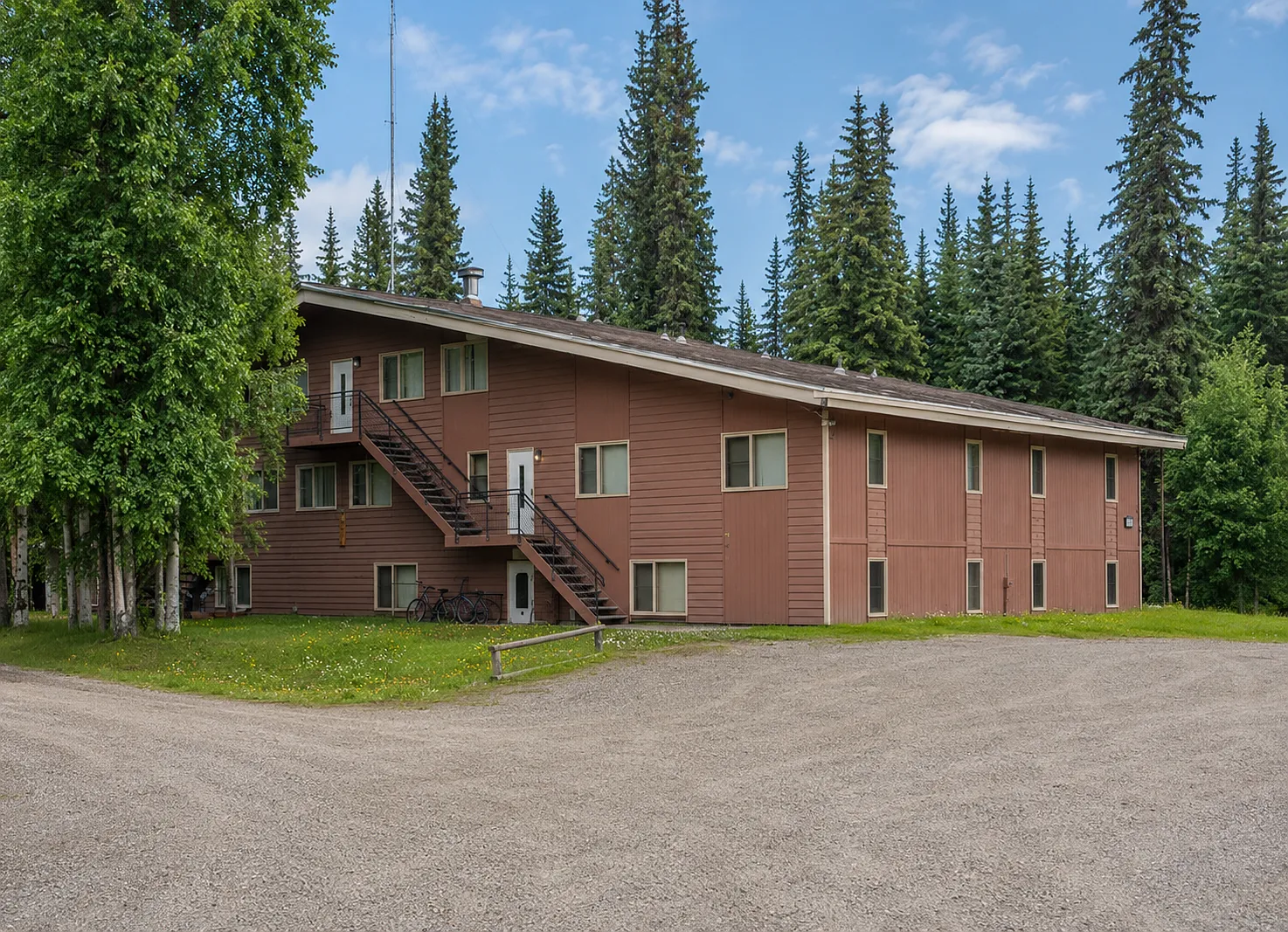Lakefront Apartments for Rent in North Pole, AK | Beaver Lake Apartments — Photo 2
