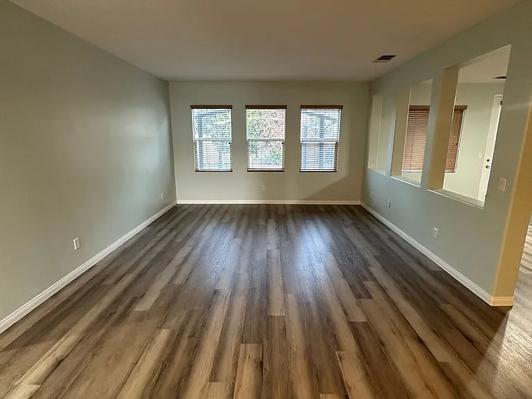 10008 Sterling Silver St — Photo 4