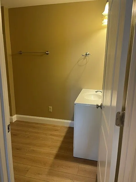 1 bed, 900 sqft, $750 — Photo 3