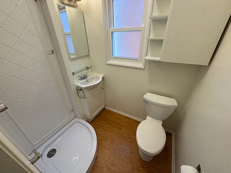 40 Brooks Ave #18 — Photo 14