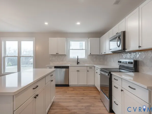 121 Pine Haven St, Keysville, VA 23947