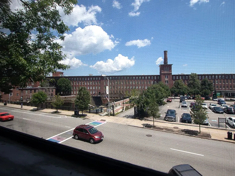 386 Central — Photo 28