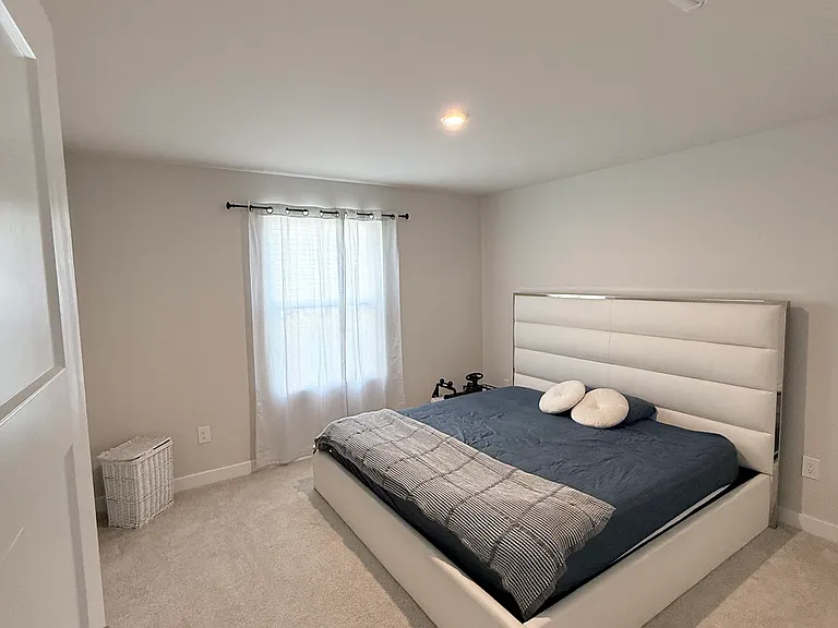 275 Haddonfield Ct — Photo 4