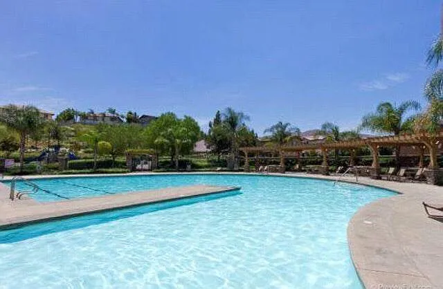 1 bed, 2123 sqft, $950 — Photo 3