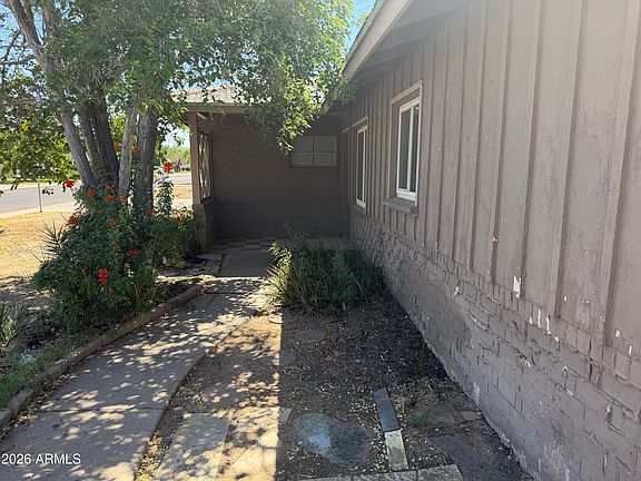 2nd image of 2053 W HAZELWOOD Street