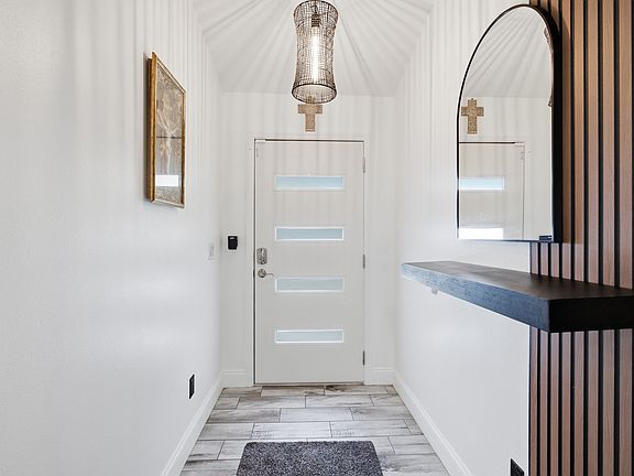 4th image of 10924 SW 48th Ter