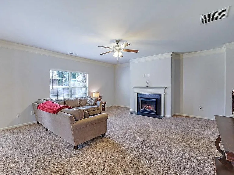 891 Sonoma Dr — Photo 13