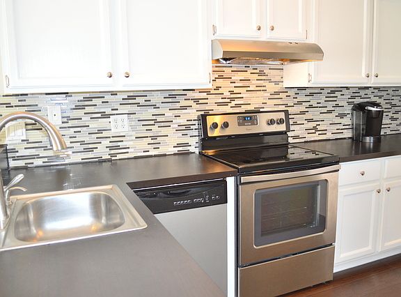 5th image of 5400 Walnut Ave Unit 207