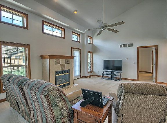 5th image of 109 Camber Dr