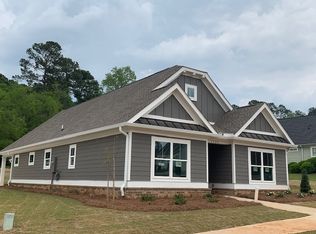 1100 Carriage Ridge Dr, Greensboro, GA