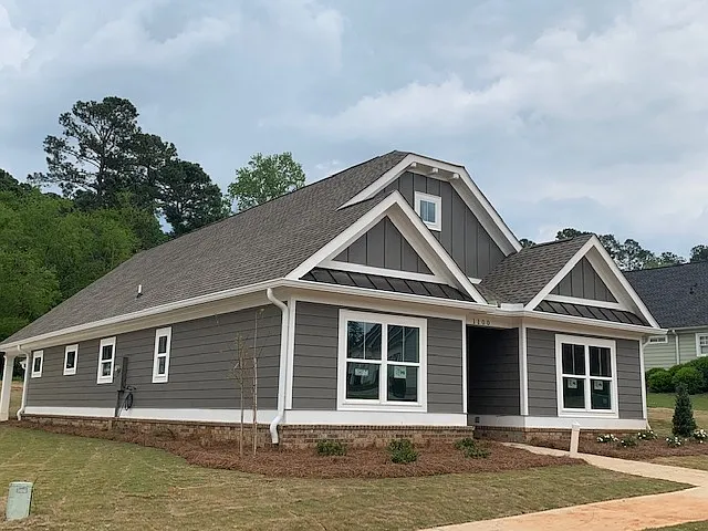 1100 Carriage Ridge Dr photo 1