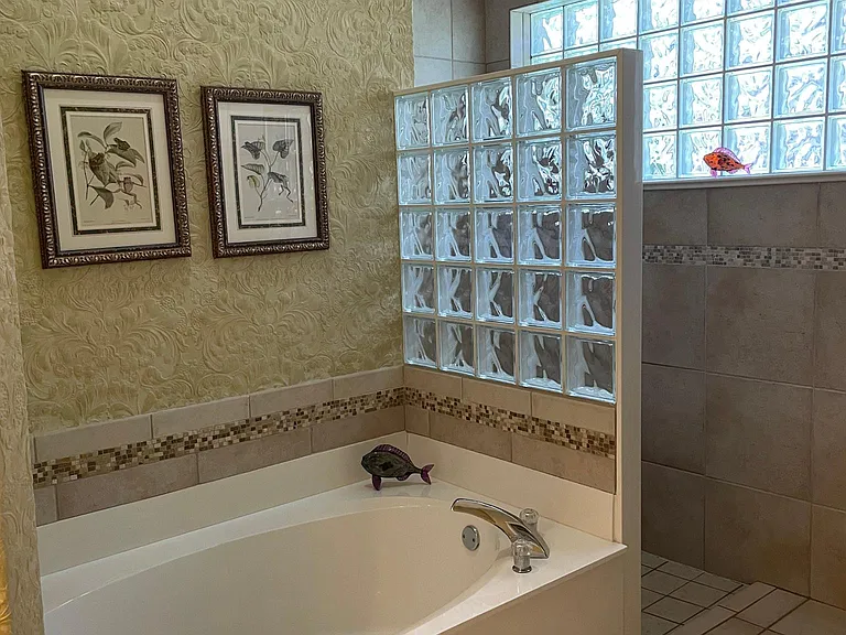25043 Pinewater Cove Ln — Photo 19
