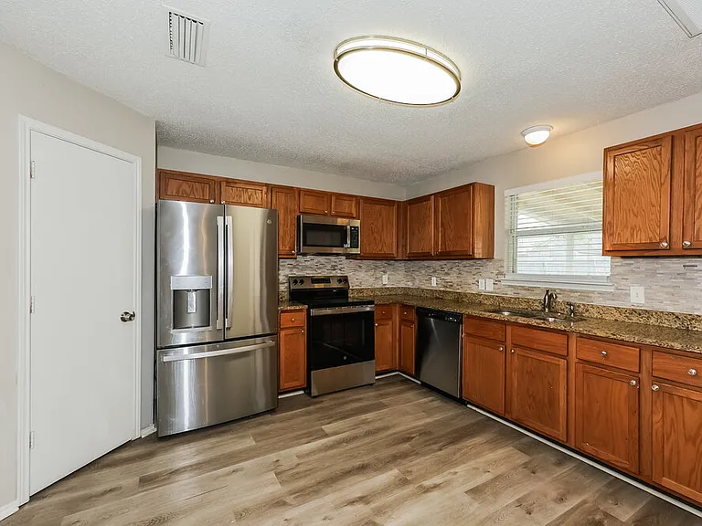 1213 Singletree Ct — Photo 8