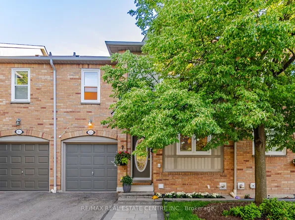 5865 Dalebrook Cres #10B, Mississauga, ON L5M 5X1