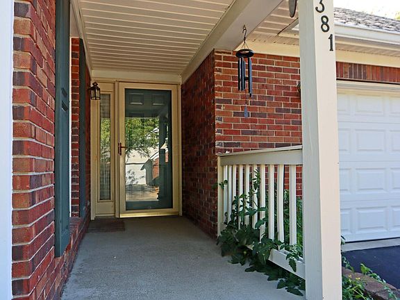 5th image of 381 Retreat Ln #381