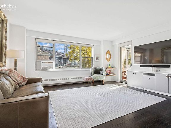 2nd image of 568 Grand St APT J104