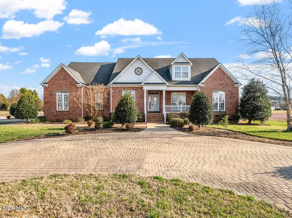 122 Pelican Pointe Drive, Elizabeth City, NC 27909